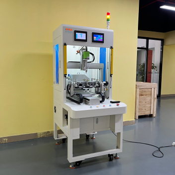 스마트 장치 어셈블리를위한 자동 비트 체인저가있는 고급 서보 나사 구동 시스템