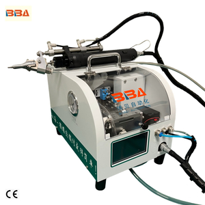 자동차 유지보수 작업에 이상적인 조정 가능한 토크 제어 기능을 갖춘 스마트 스크류 구동기